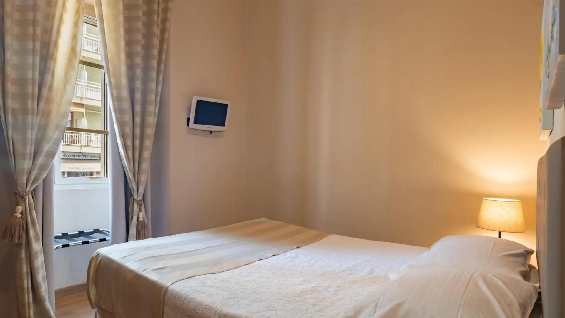 Hotel De La Plage Pietra Ligure 3*,  Italy
