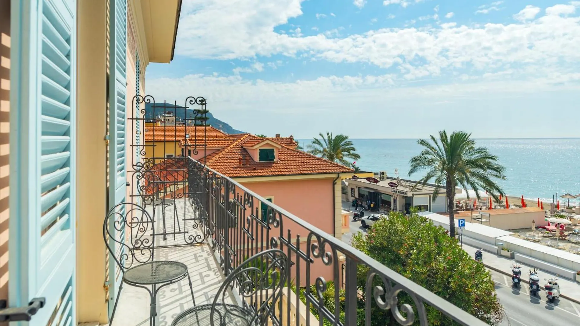 Hotel De La Plage Pietra Ligure