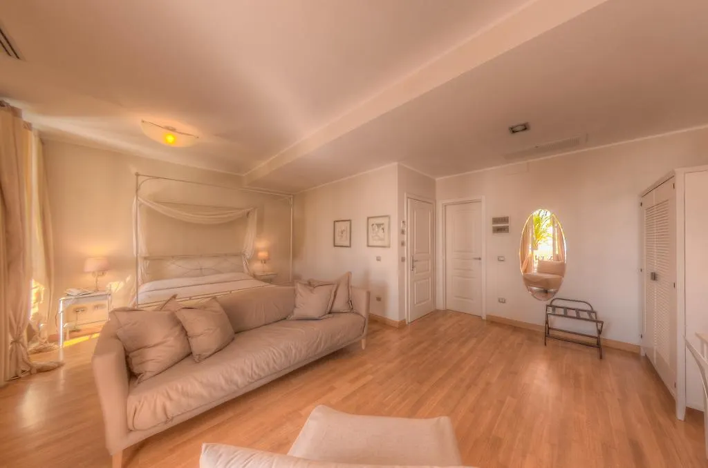 Hotel De La Plage Pietra Ligure