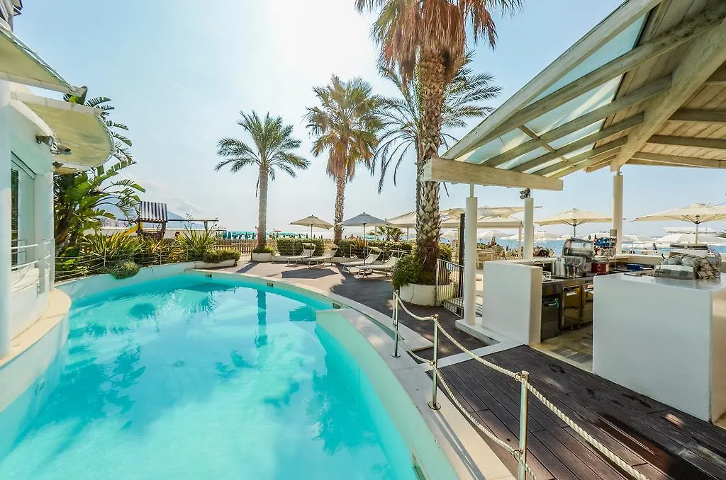 Hotel De La Plage Pietra Ligure