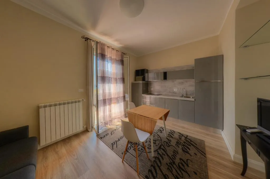 Hotel De La Plage Pietra Ligure 3*,