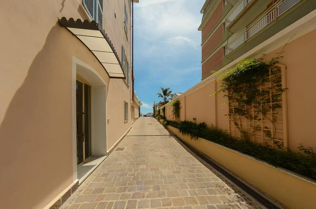 Hotel De La Plage Pietra Ligure