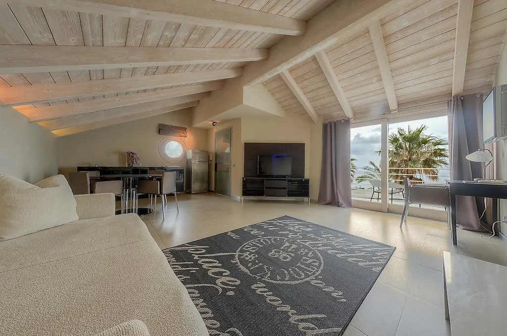 Hotel De La Plage Pietra Ligure